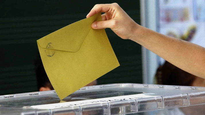 AK Parti Seçmeni: Yerel Seçimde Hangi Partiye Oy Verdi?
