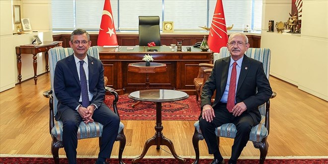 CHP Genel Başkanı Özel, Kılıçdaroğlu ile Bir Araya Geldi