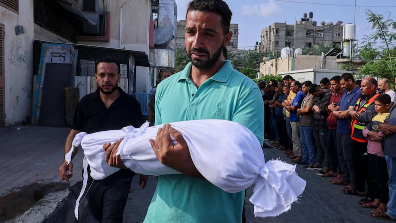 Gazze’de ölüm kusan roketler: İsrail'de 1.200, Filistinde en az 1.353 kişi öldü!