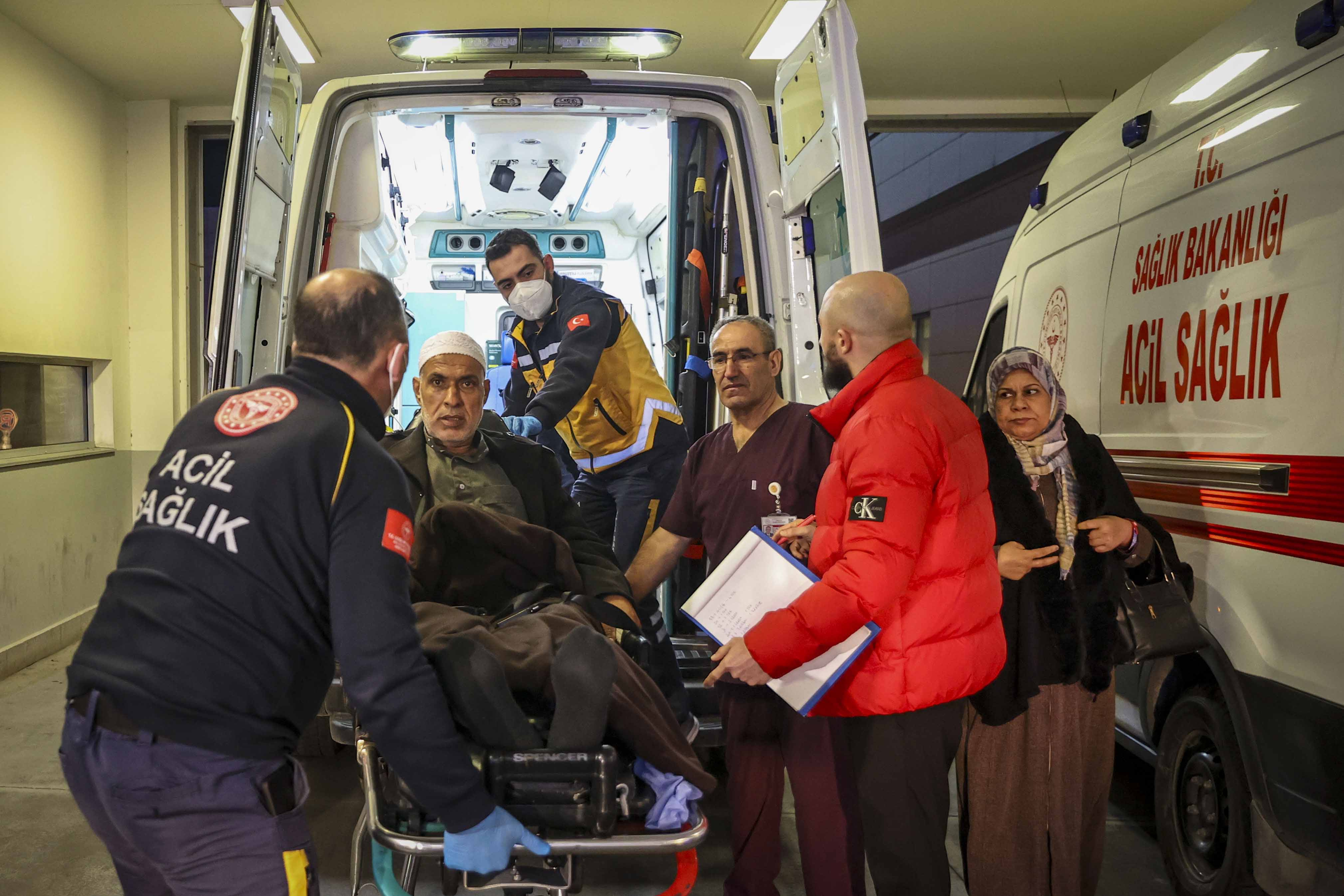 Mısır'dan Gelen 27 Gazzeli Kanser Hastası, Türkiye'de Tedaviye Alındı