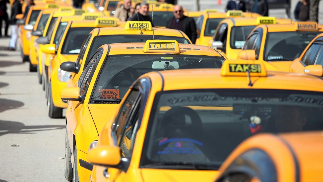 Taksi Açılış Ücretine %65 Zam Talebi ve Zammın Uygulanma Zamanı