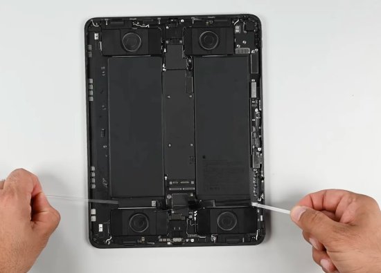 M4 iPad Pro’nun Pili Artık Daha Kolay Değiştirilebiliyor