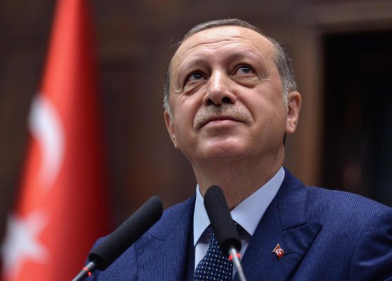 Cumhurbaşkanı Erdoğan açıkladı: Ucuz iPhone Türkiye'ye geliyor, vergi avantajıyla fiyatları belli oldu