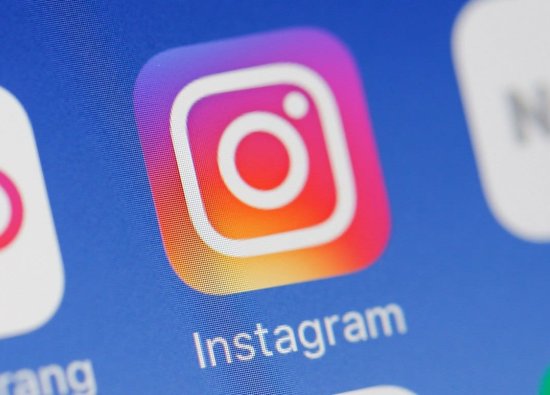 Instagram’da Hikayeleri Birden Fazla Hedef Kitle Listesiyle Paylaşma Özelliği Test Ediliyor