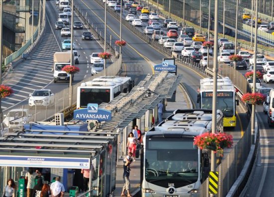 İstanbul Toplu Taşıma Ücretlerine Zam Yapıldı