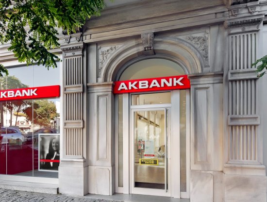 Akbank'tan Yeni Müşterilere Özel Kampanya: Ek Ödüller Sizleri Bekliyor