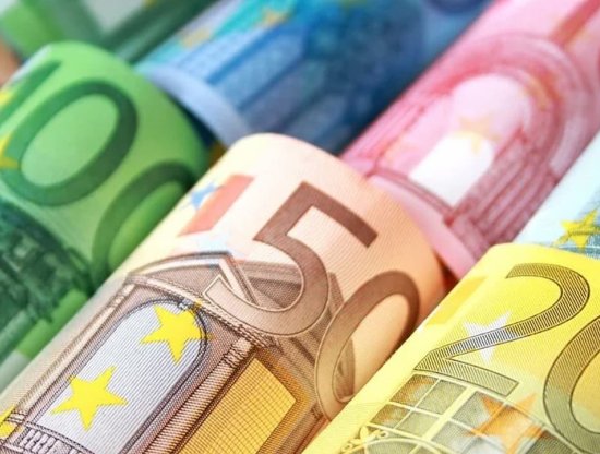 Euro Eylül Ayında Enflasyon Endişeleriyle Sert Düştü
