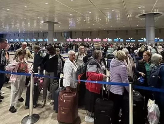 İsrail vatandaşları savaştan kaçmak için İstanbul Havalimanı’na akın etti
