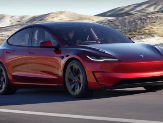 Tesla Model 3 Performance Tanıtımı