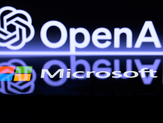 Microsoft, Google'dan geri kalmaktan korktuğu için OpenAI'a yatırım yaptı