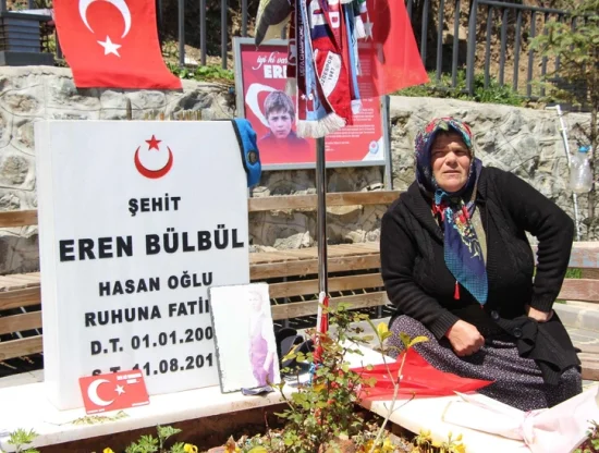 Eren Bülbül'ün Annesi Ayşe Bülbül'ün Yüreğindeki Ateş Dinmiyor: Bir Buruk Anneler Günü