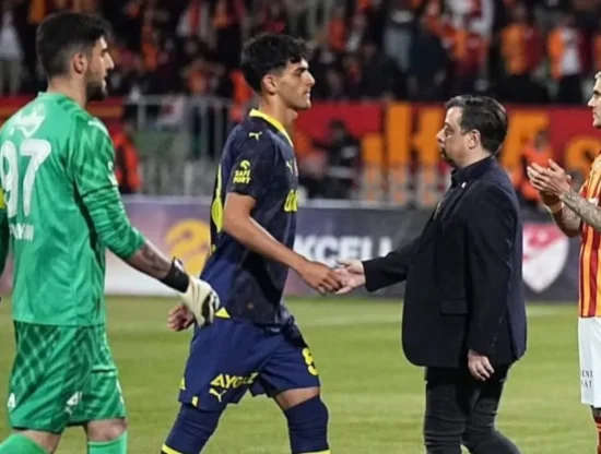 Galatasaraylı Yıldız Mauro Icardi'den Olay 23 Nisan Paylaşımı! Fenerbahçe'yi Unutmadı