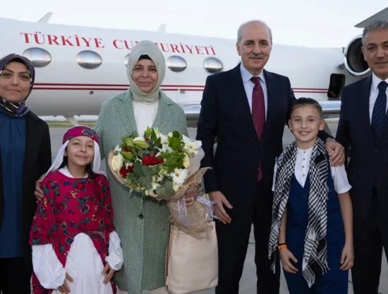 Numan Kurtulmuş’un Ailesiyle Özel Uçakla Mardin Seyahati