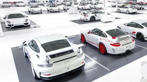 56 Farklı Beyaz Porsche Araç Koleksiyonu Açık Artırmayla Satışa Sunulacak